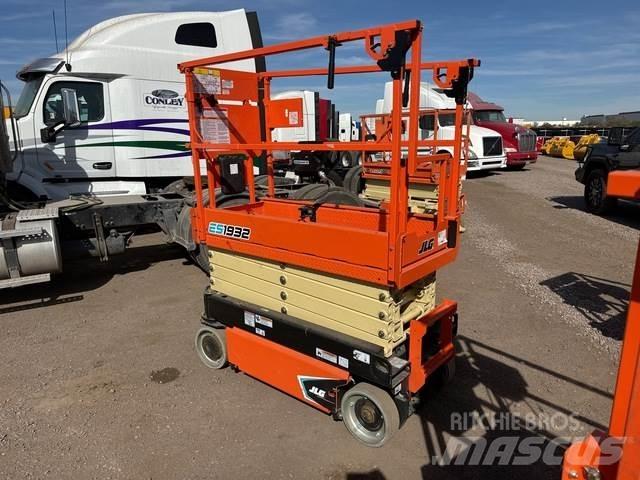 JLG ES1932 Škaraste platforme