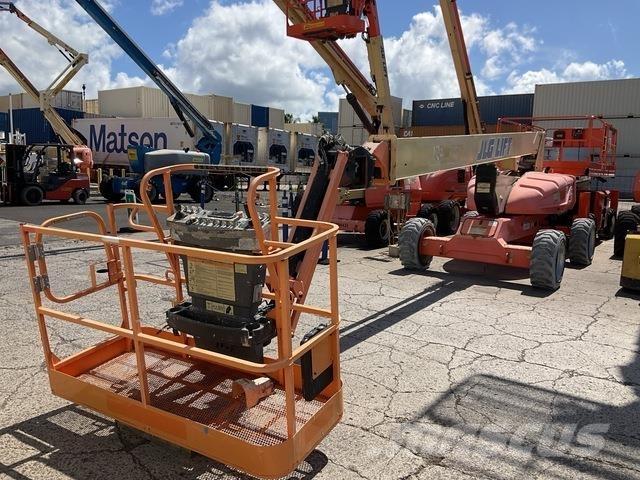 JLG M600JP Teleskopske podizne platforme