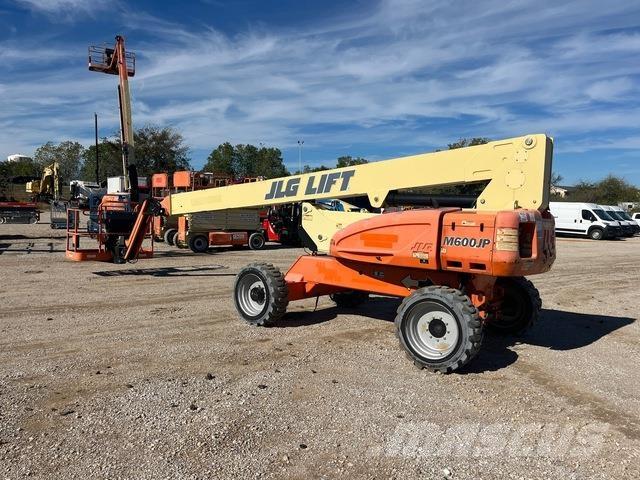 JLG M600JP Teleskopske podizne platforme