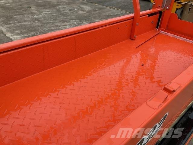 JLG R1932 Škaraste platforme