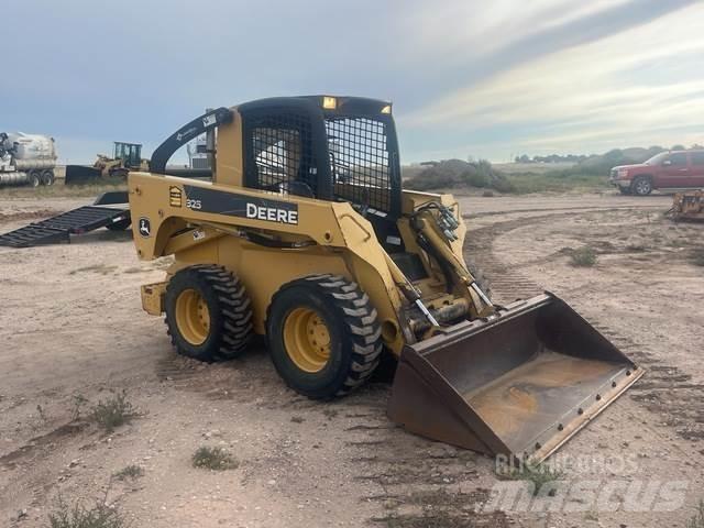 John Deere 325 Skid steer mini utovarivači