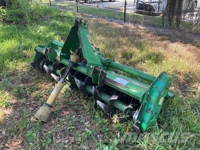 John Deere 665 Građevinarstvo – ostalo
