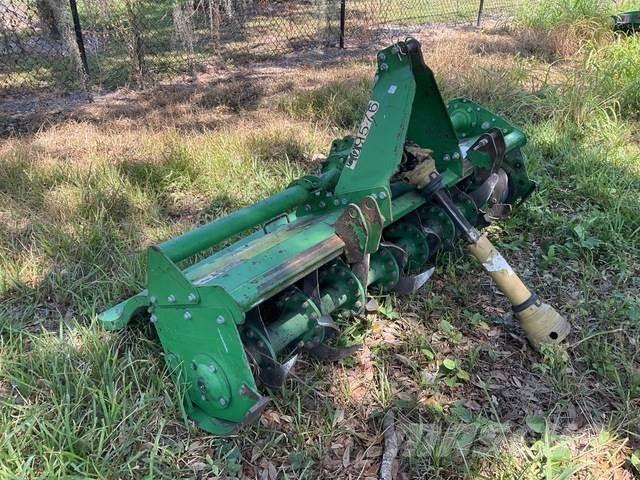 John Deere 665 Građevinarstvo – ostalo