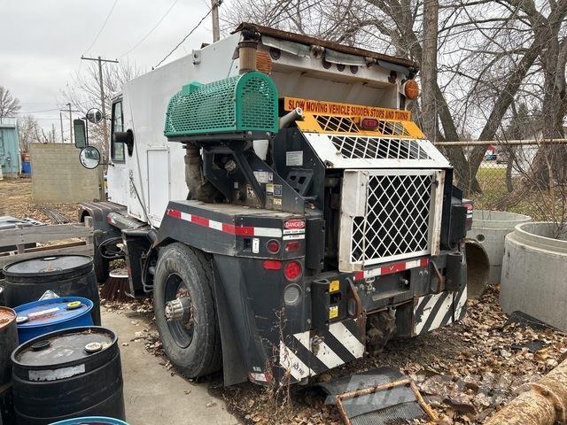 Johnston  Kamioni za čišćenje ulica