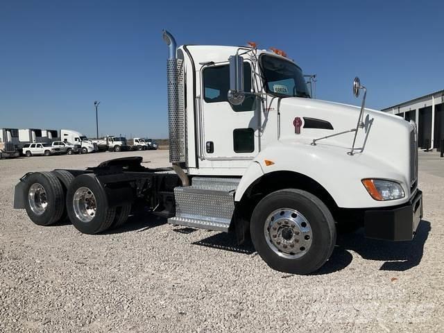 Kenworth T440 Traktorske jedinice