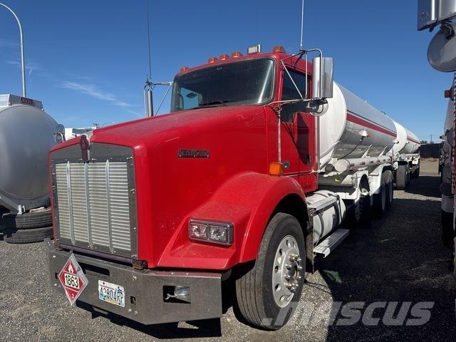 Kenworth T800 Kamioni cisterne