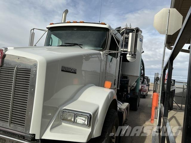 Kenworth T800 Bageri gusjeničari