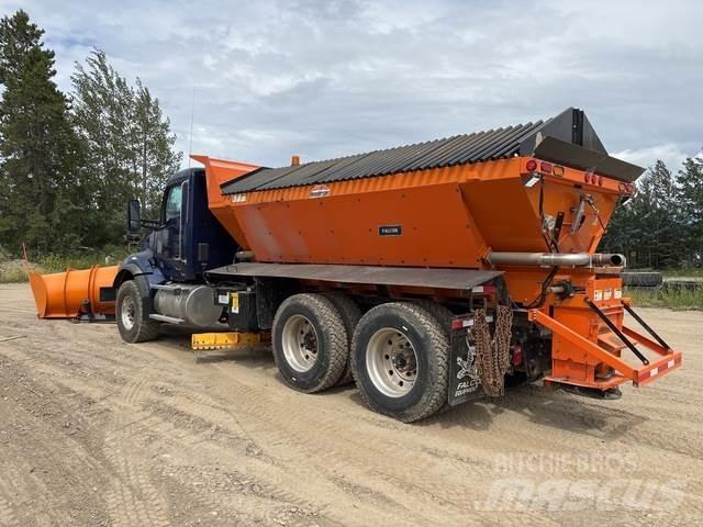 Kenworth T880 Sniježne daske i  plugovi