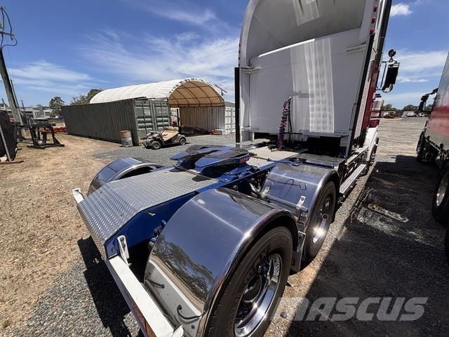 Kenworth T909 Traktorske jedinice