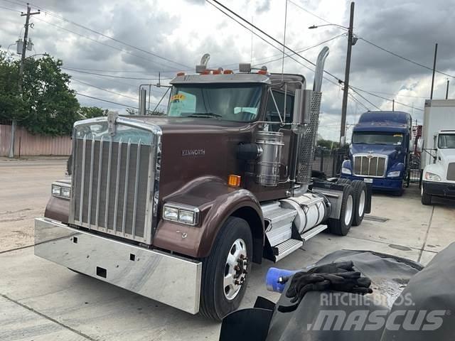 Kenworth W900 Traktorske jedinice