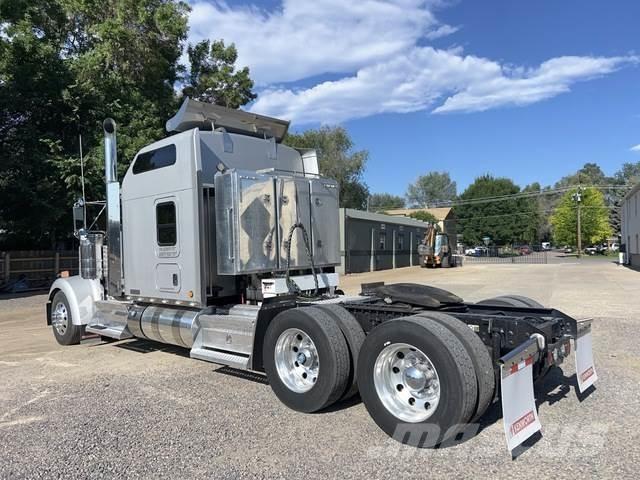 Kenworth W900L Traktorske jedinice
