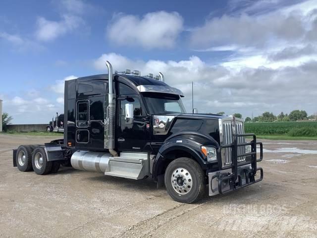 Kenworth W990 Traktorske jedinice