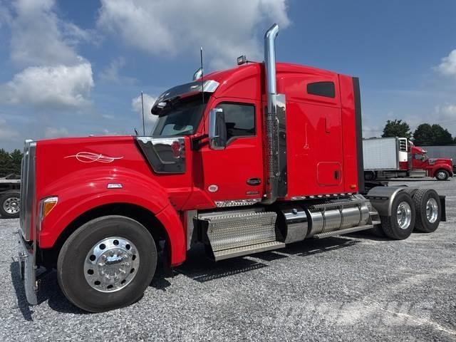 Kenworth W990 Traktorske jedinice