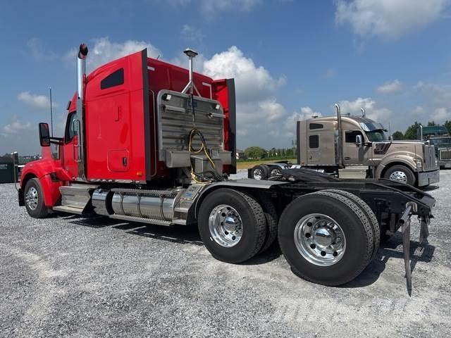 Kenworth W990 Traktorske jedinice