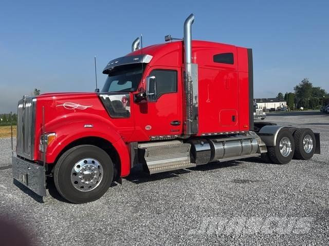 Kenworth W990 Traktorske jedinice
