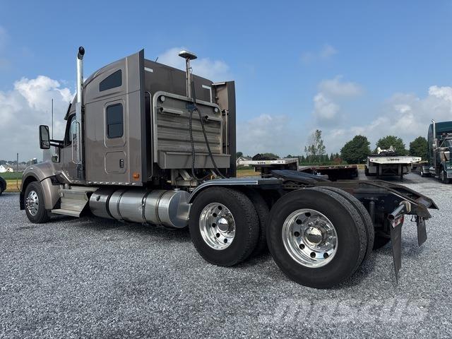 Kenworth W990 Traktorske jedinice