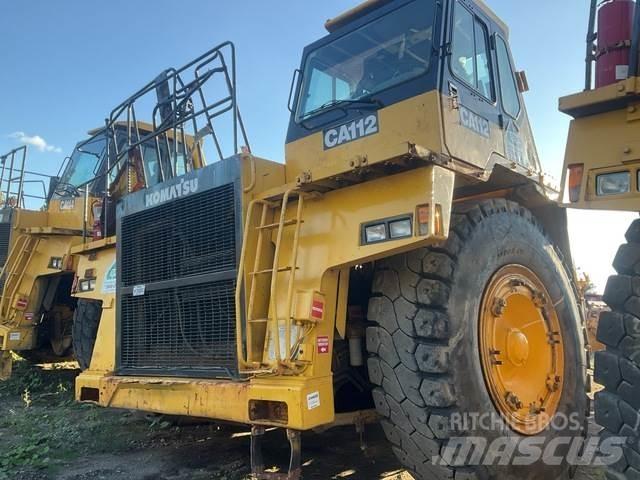 Komatsu 330M Zglobni demperi