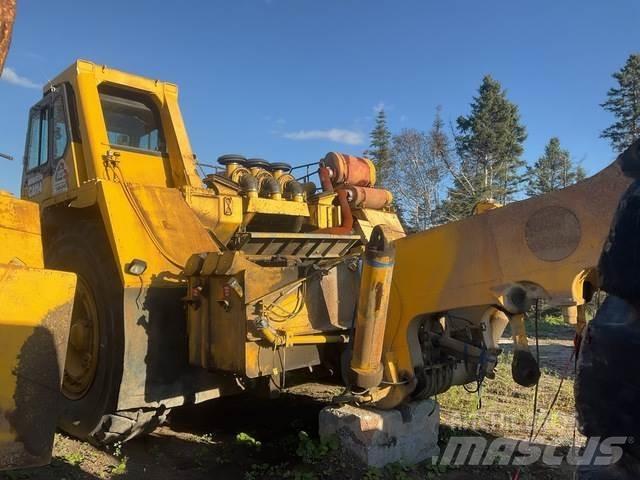 Komatsu 330M Zglobni demperi