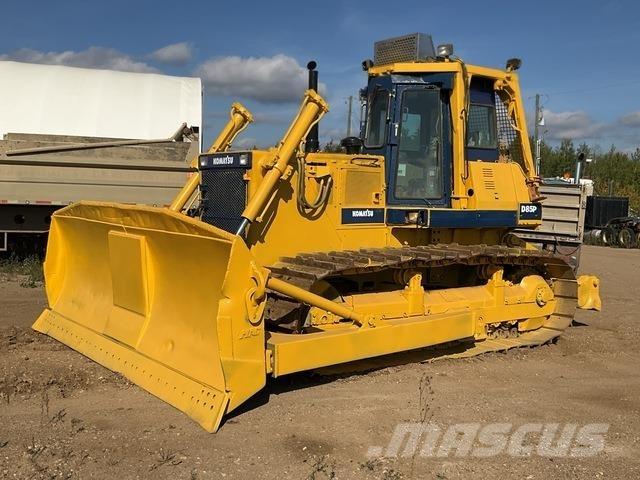 Komatsu D85P Buldožeri gusjeničari