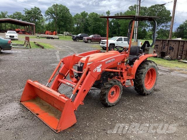 Kubota L2501DT Kompaktni (mali) traktori