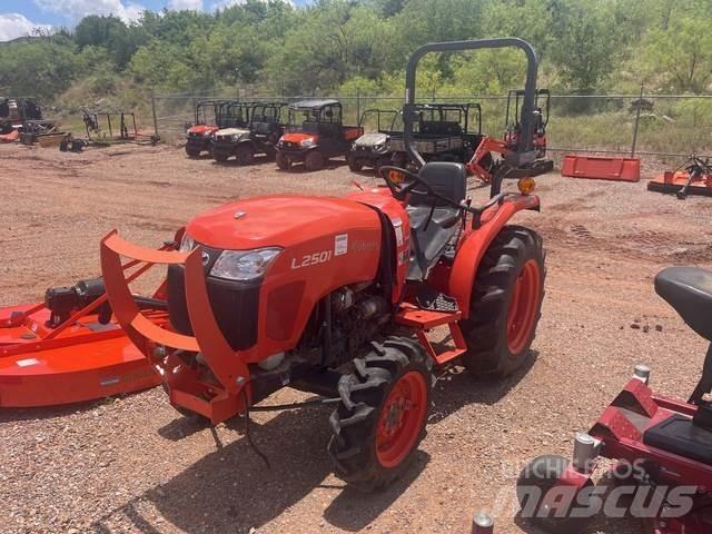 Kubota L2501DT Kompaktni (mali) traktori