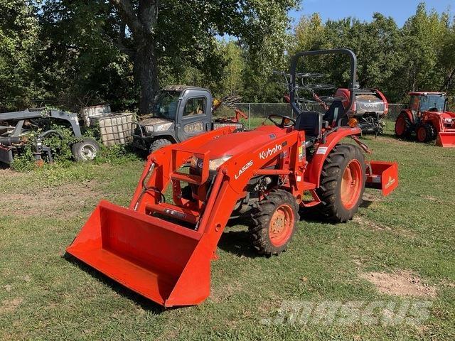 Kubota L2501DT Kompaktni (mali) traktori