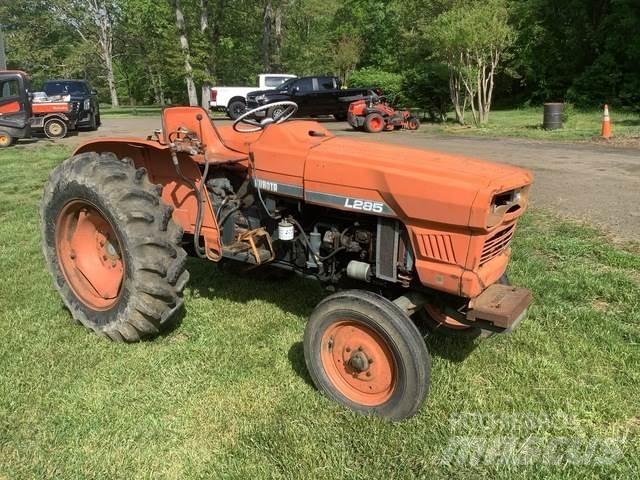Kubota L285 Traktori