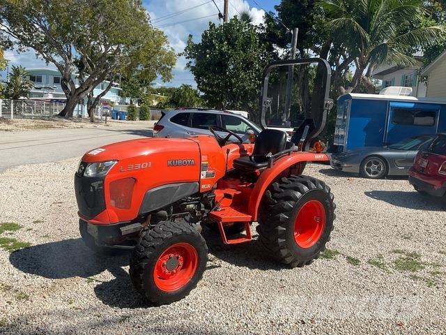 Kubota L3301D Kompaktni (mali) traktori