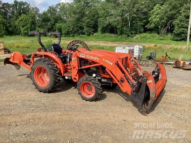 Kubota L3902DT Kompaktni (mali) traktori