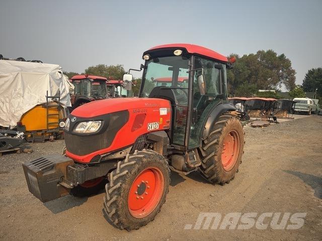 Kubota M4-071N Kompaktni (mali) traktori