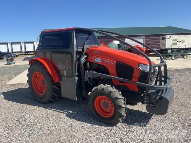 Kubota M5-111N Traktori