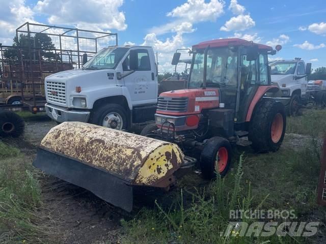 Kubota M5700 Unutrašnji čistači