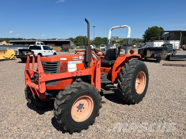 Kubota M5700 Kompaktni (mali) traktori