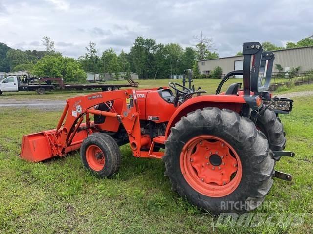 Kubota MX4700F Kompaktni (mali) traktori