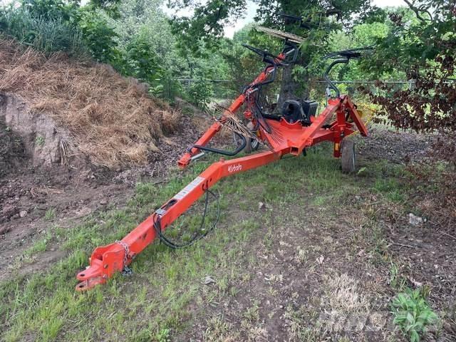 Kubota RA210CR Okretači i sakupljači sijena