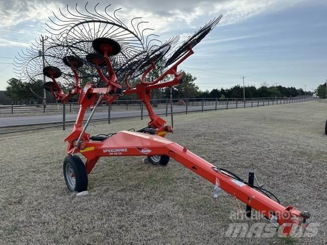 Kuhn SR110 GII Okretači i sakupljači sijena