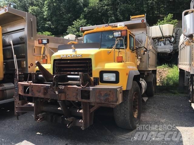 Mack 600 Sniježne daske i  plugovi
