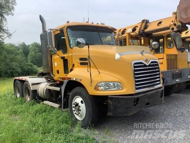 Mack 600 Traktorske jedinice