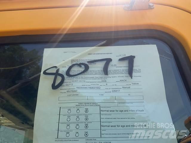 Mack 700 Sniježne daske i  plugovi