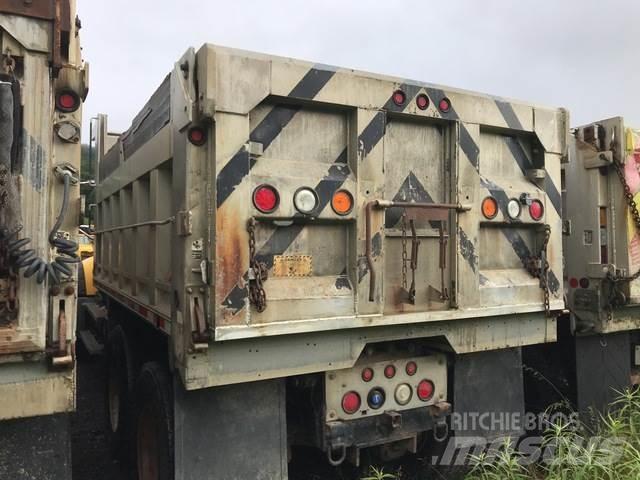 Mack 700 Sniježne daske i  plugovi