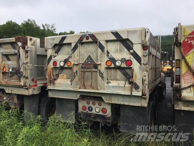 Mack 700 Sniježne daske i  plugovi