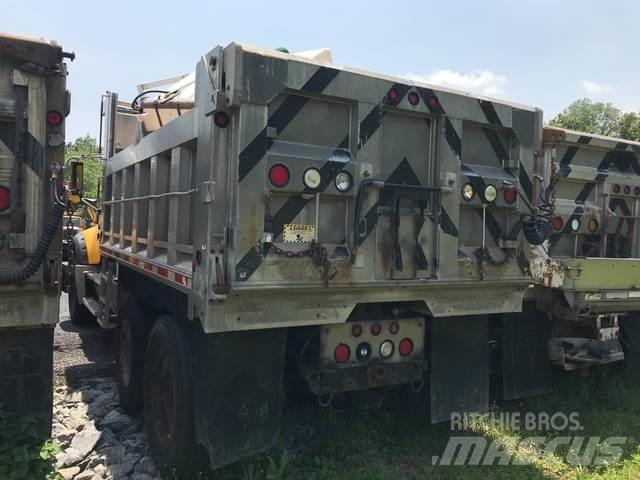Mack 700 Sniježne daske i  plugovi