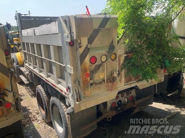 Mack 700 Sniježne daske i  plugovi
