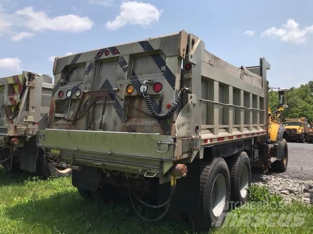 Mack 700 Sniježne daske i  plugovi