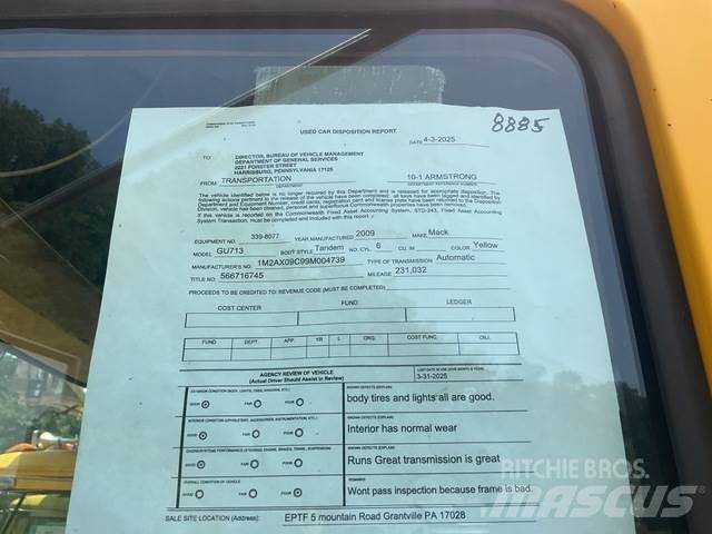 Mack 700 Sniježne daske i  plugovi