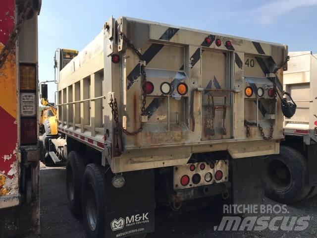 Mack 700 Sniježne daske i  plugovi