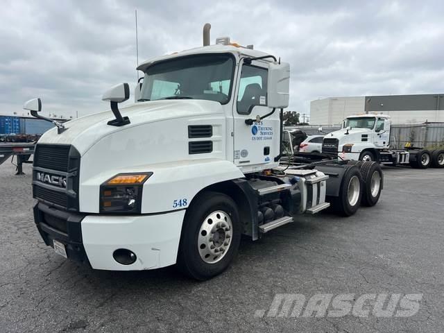 Mack AN64T Traktorske jedinice