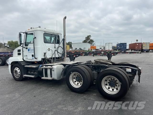 Mack AN64T Traktorske jedinice