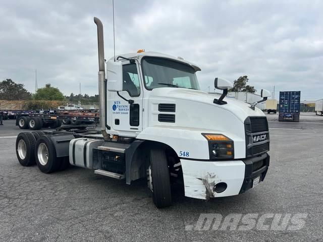 Mack AN64T Traktorske jedinice