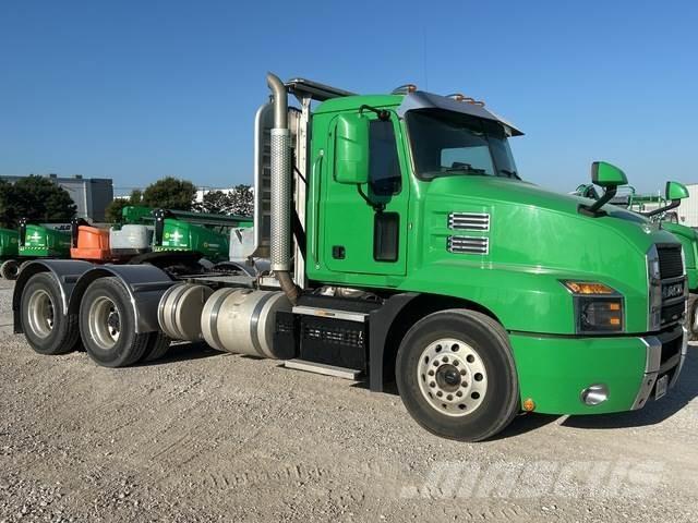 Mack AN64T Traktorske jedinice